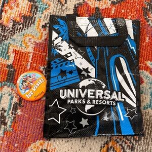 Universal Parks Mini Tote & Disneyland 1st Visit Pin